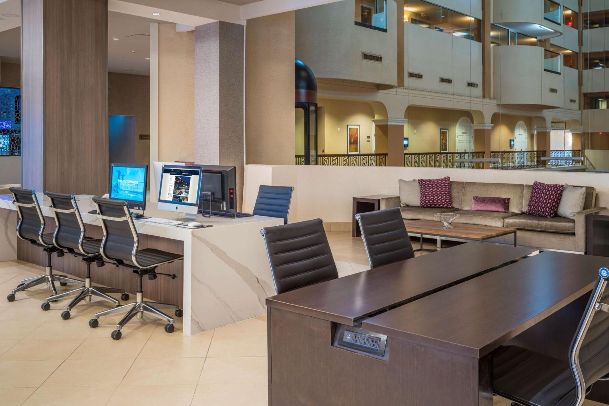 Hilton Washington Dc/rockville & Executive Meeting Center Hotel